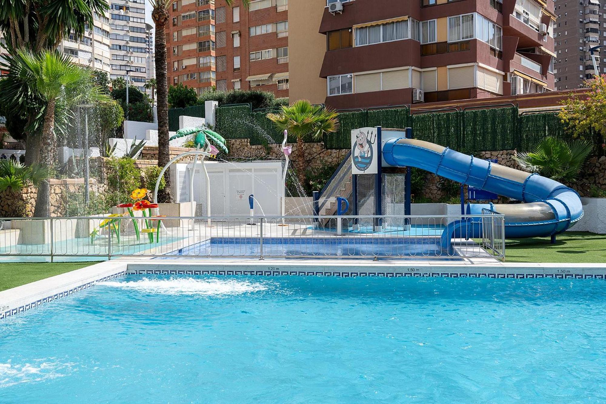 بينايدورم Poseidon Resort المظهر الخارجي الصورة