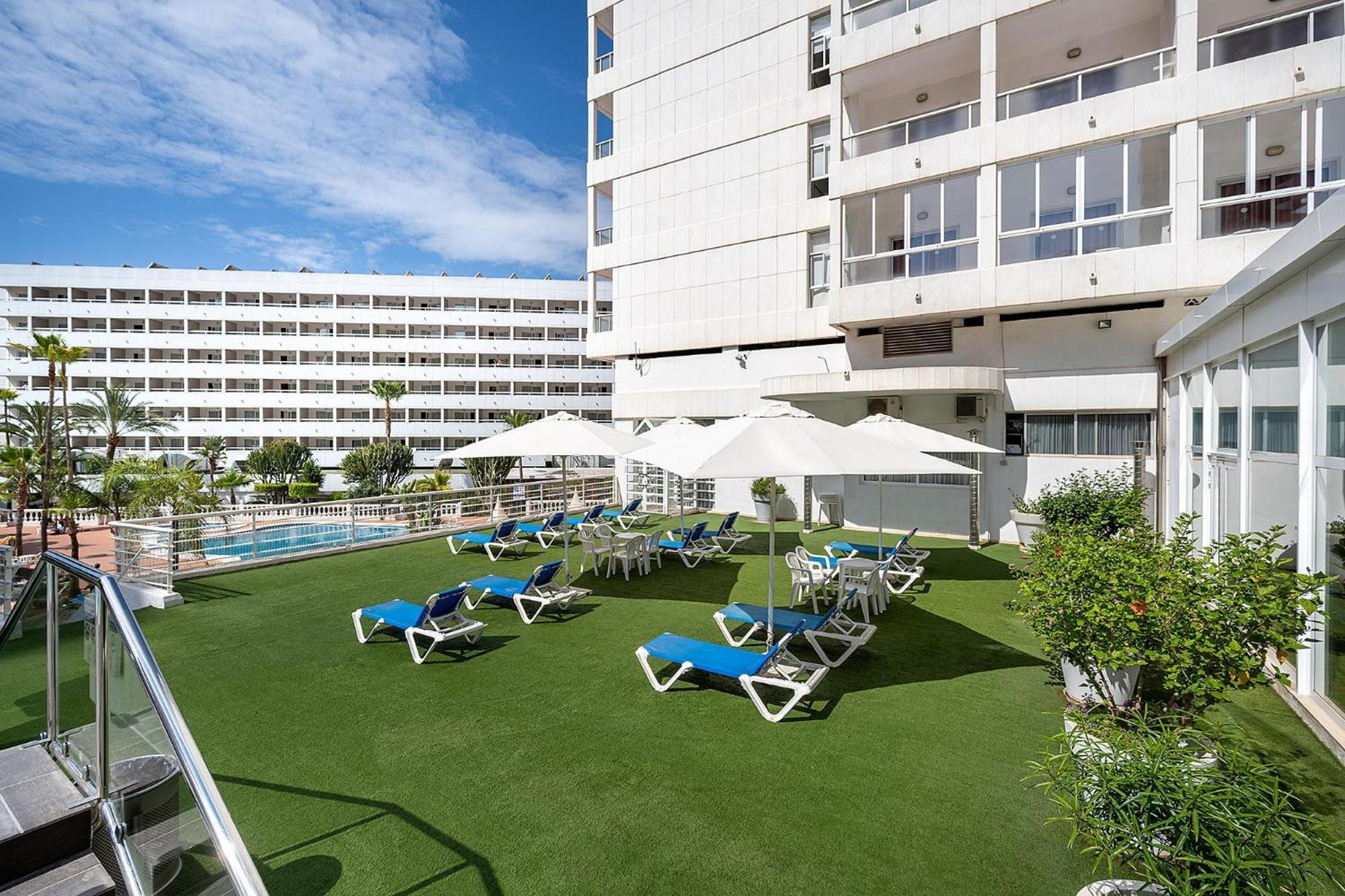 بينايدورم Poseidon Resort المظهر الخارجي الصورة